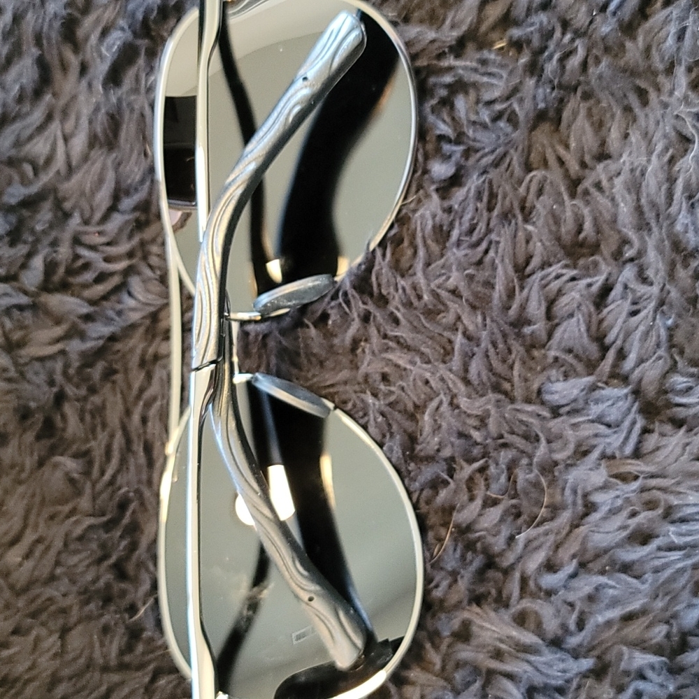 Black sunglasses - Picture 3 of 3